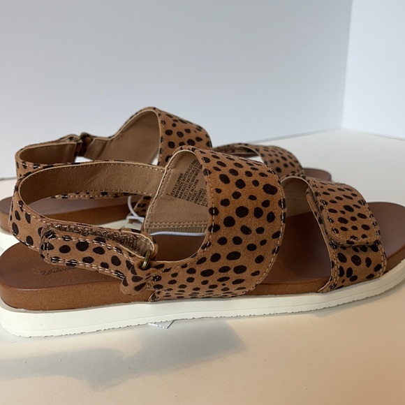 Women’s Brown Leopard Print Strap Contoured Bed Sandals w/ Hook & Loop Closure - Picture 5 of 9